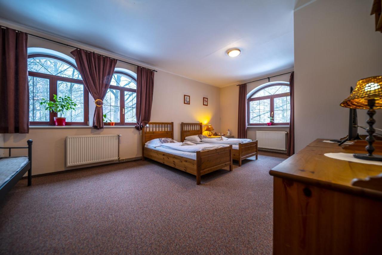 Penzion & Rizkarna Frýdek-Místek Extérieur photo
