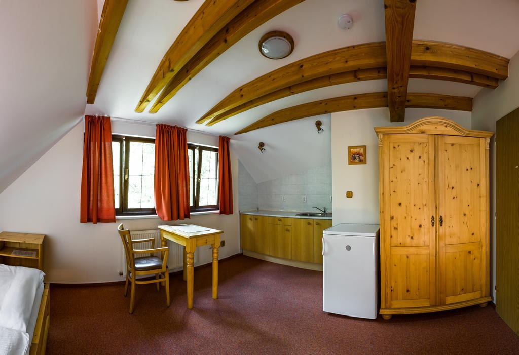 Penzion & Rizkarna Frýdek-Místek Extérieur photo
