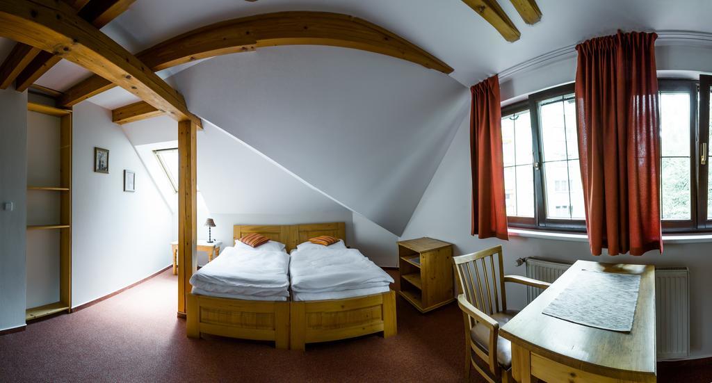 Penzion & Rizkarna Frýdek-Místek Extérieur photo